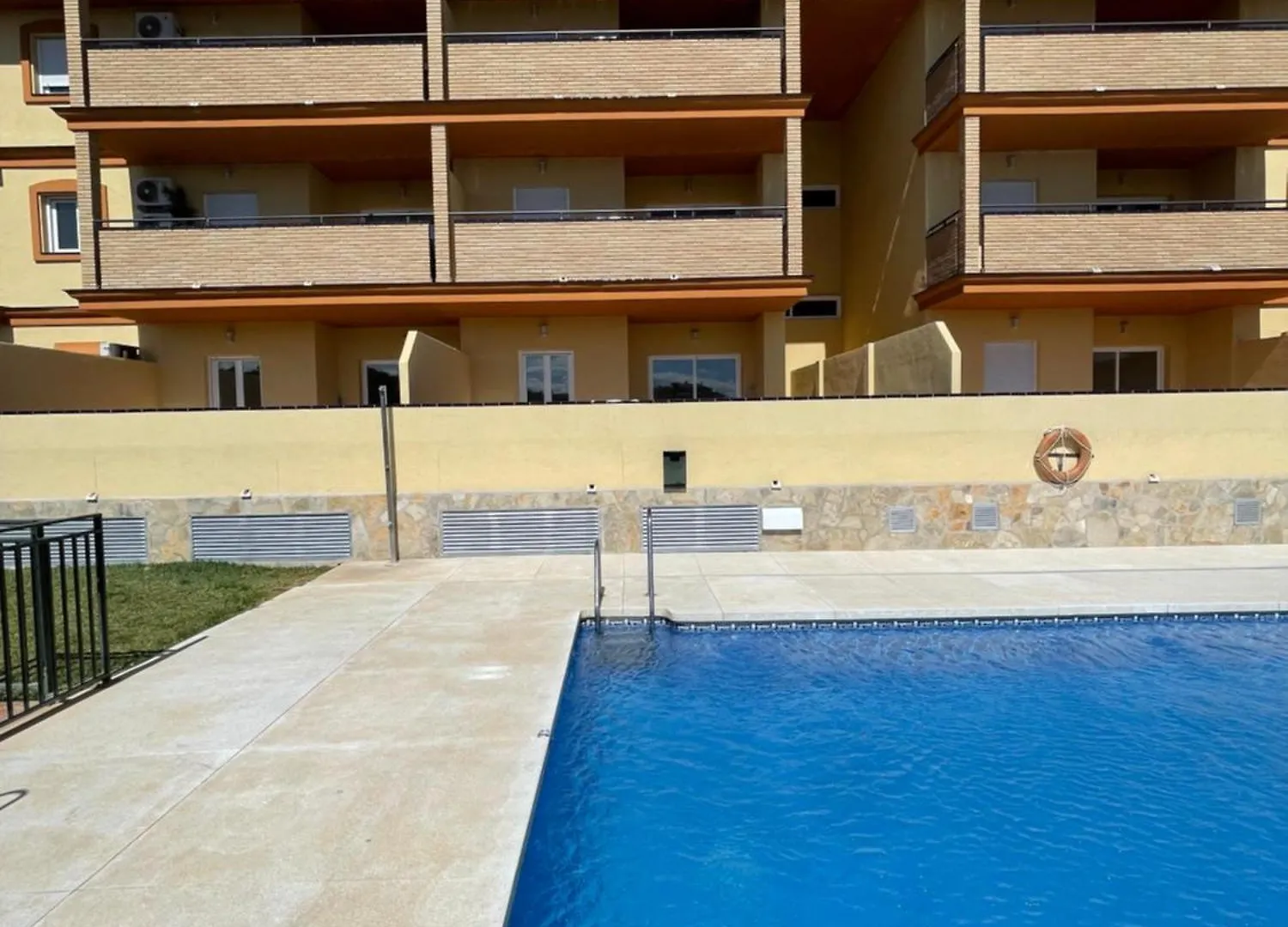 3New 2 Bed 2 Bath Apartment With Community Pool And Local Beach Mijas