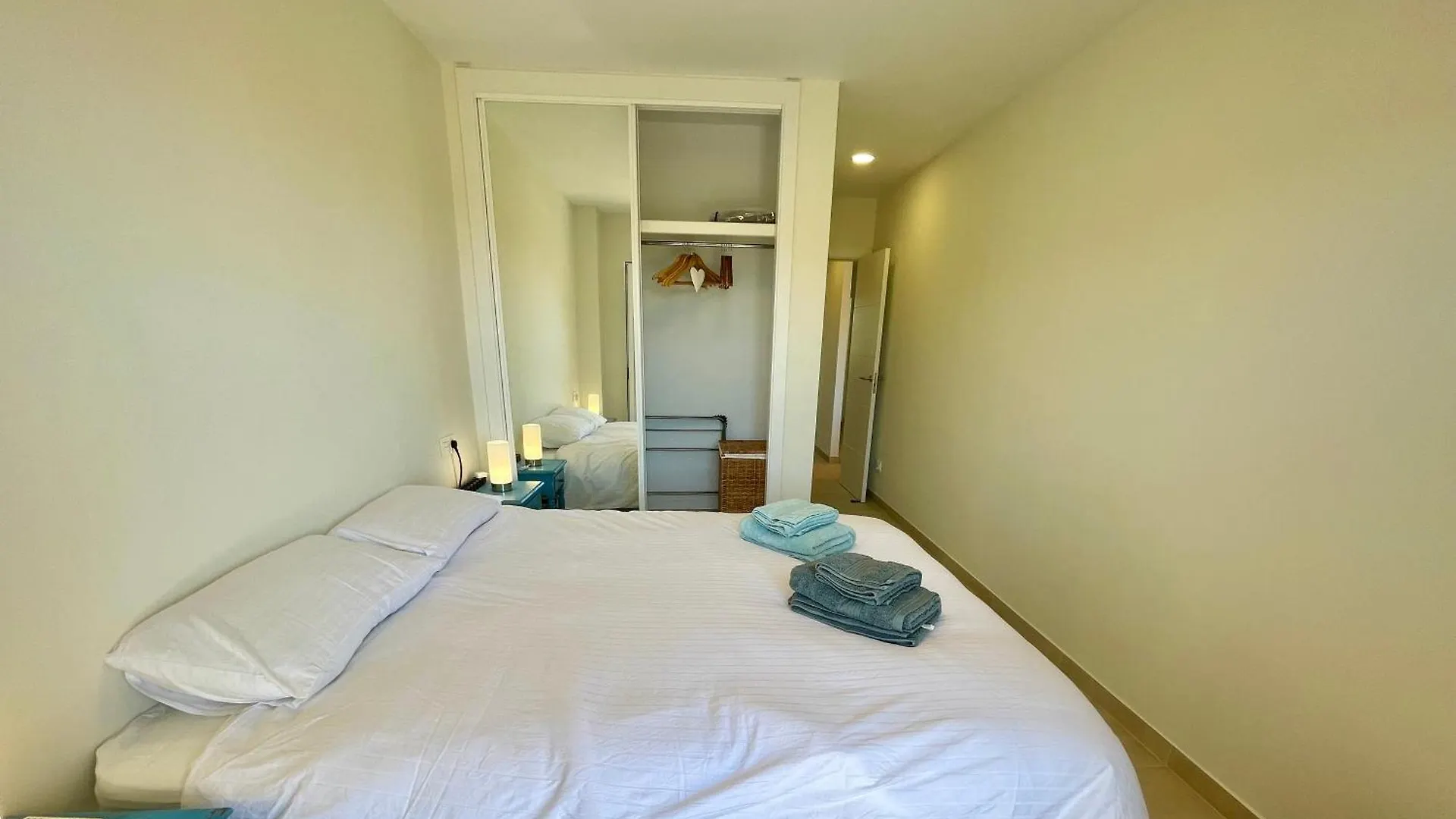 3New 2 Bed 2 Bath Apartment With Community Pool And Local Beach Mijas