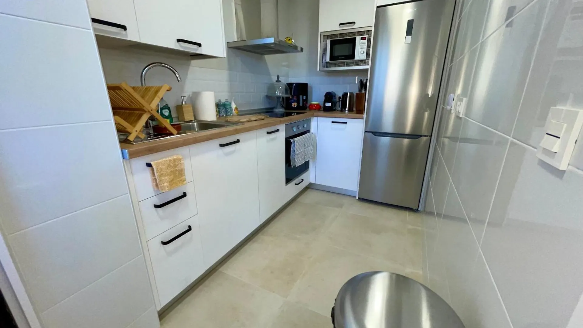 3New 2 Bed 2 Bath Apartment With Community Pool And Local Beach Mijas