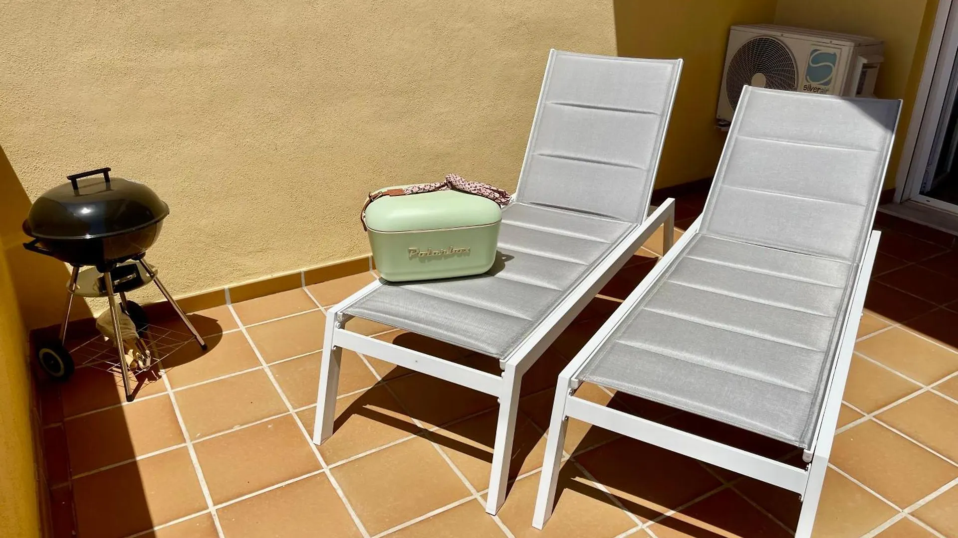 3New 2 Bed 2 Bath Apartment With Community Pool And Local Beach Mijas 0*,